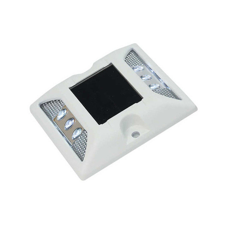 40T ความจุ ดวงอาทิตย์ LED Road Studs IP68 กันน้ํา สูง Cat Eyes Road Studs